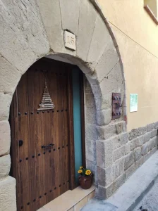 Entrada casa rural Abiego